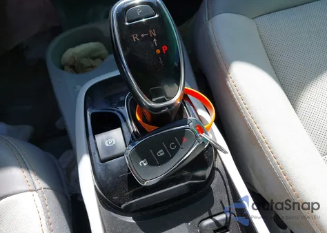 2017 Chevrolet Bolt Ev Premier z USA, uszkodzony, nr VIN 1G1FX6S06H4133770